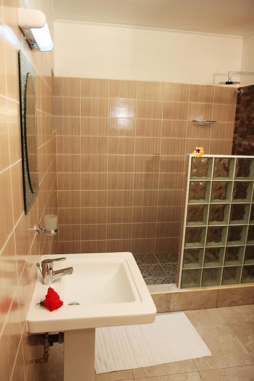 Coco Blanche Apartment Anse Royale Phòng bức ảnh