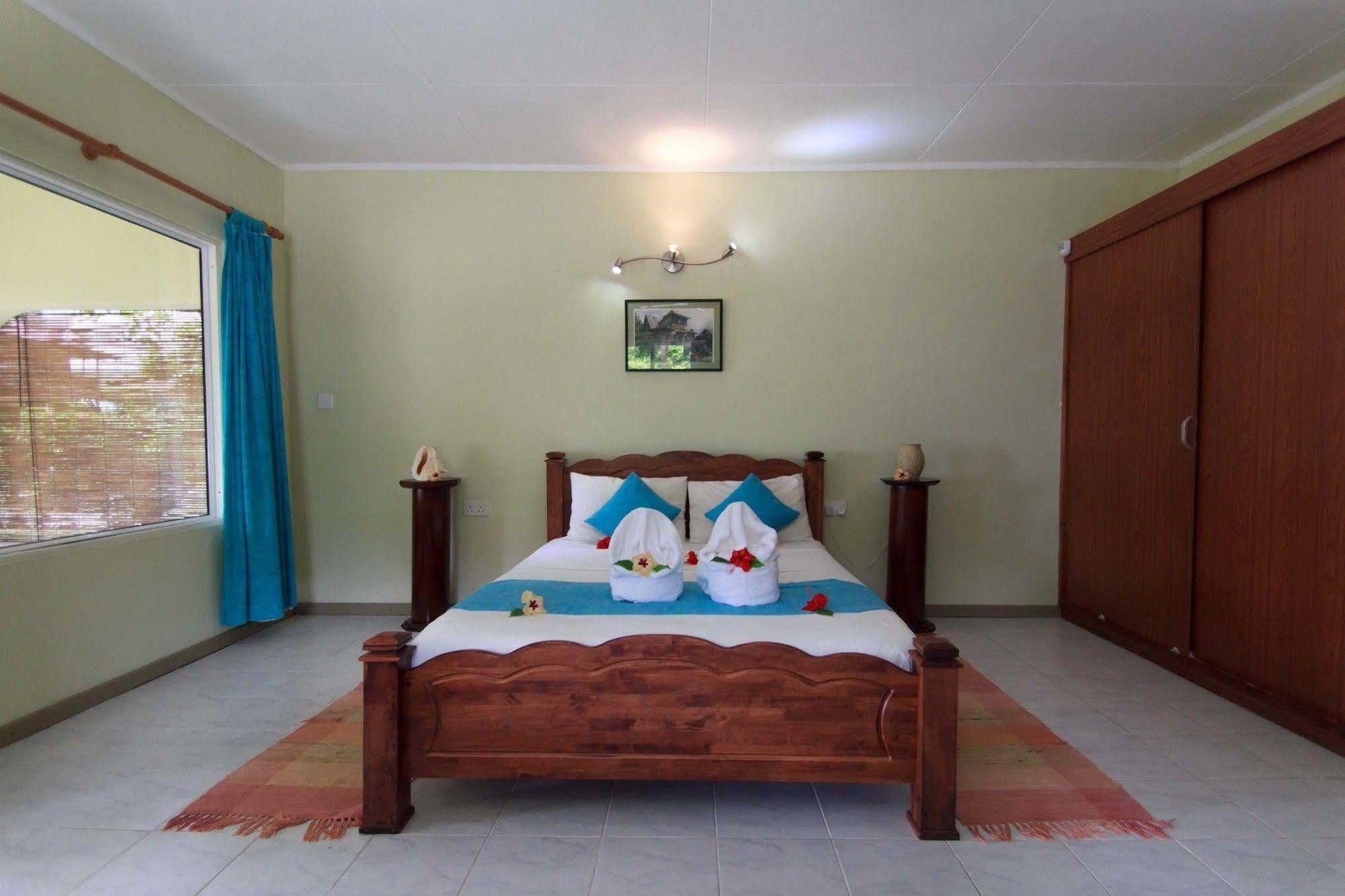 Coco Blanche Apartment Anse Royale Ngoại thất bức ảnh